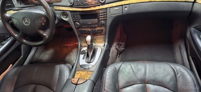 Mercedes E 220-16