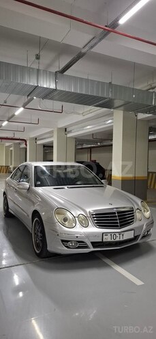 Mercedes E 220-3