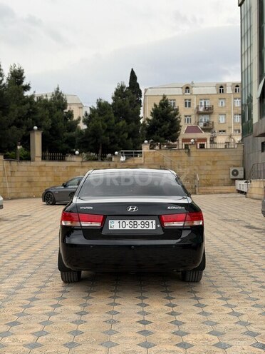 Hyundai Sonata-4