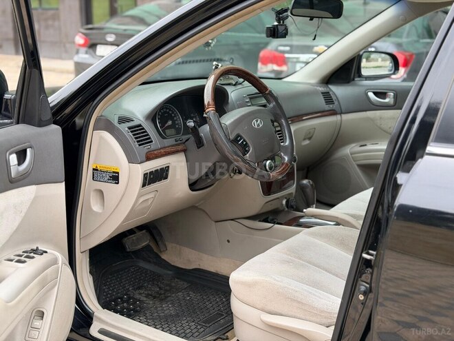 Hyundai Sonata-5