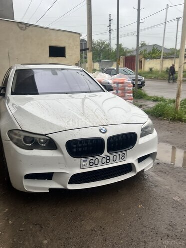 BMW 528-9
