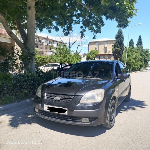 Kia Rio-1