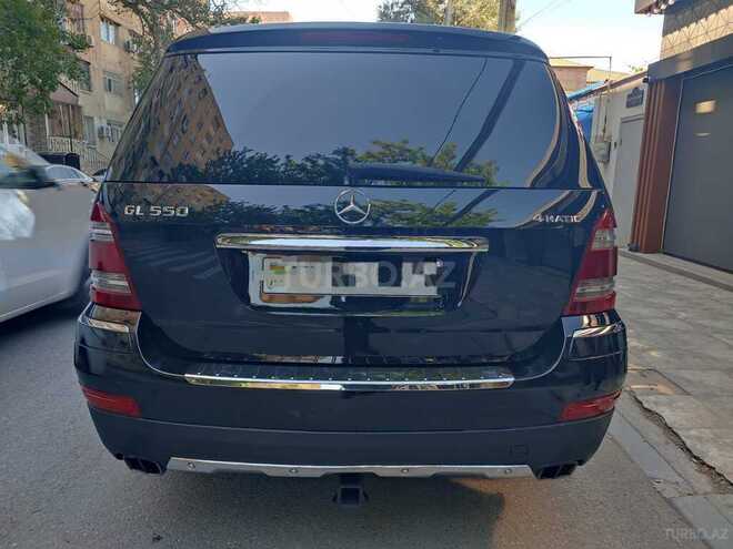 Mercedes GL 550 4MATIC-7