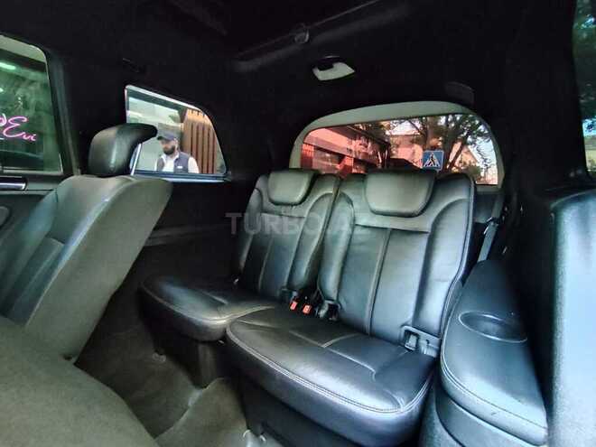 Mercedes GL 550 4MATIC-18