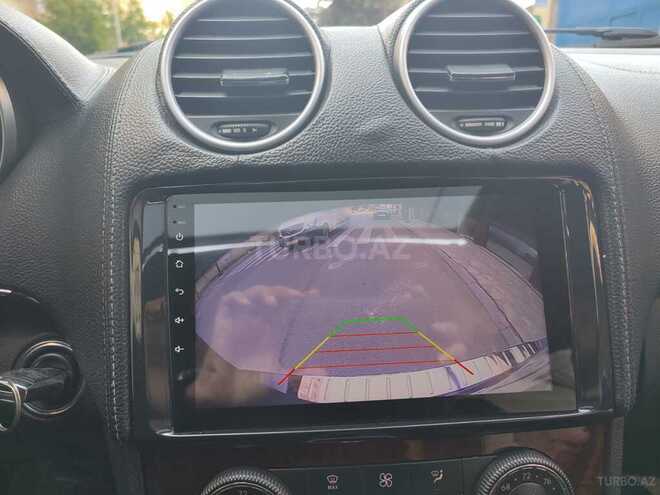 Mercedes GL 550 4MATIC-16