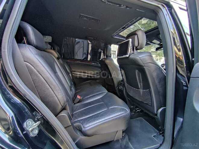 Mercedes GL 550 4MATIC-10