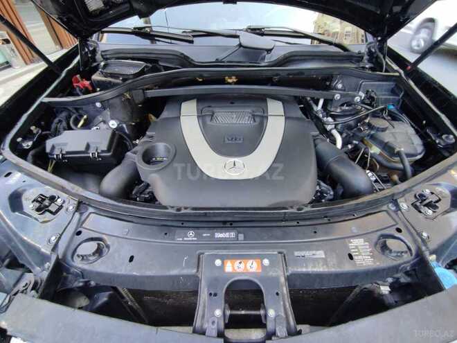 Mercedes GL 550 4MATIC-15