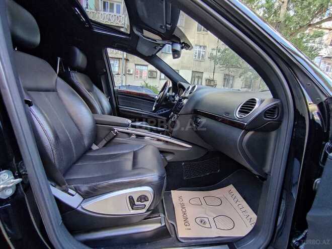 Mercedes GL 550 4MATIC-17