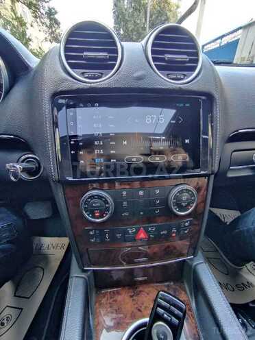 Mercedes GL 550 4MATIC-8