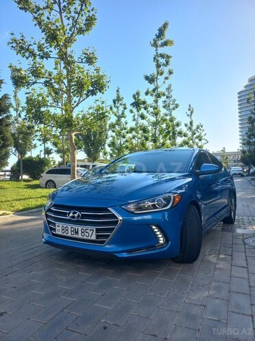 Hyundai Elantra-1