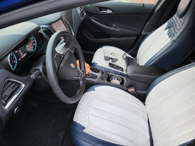 Chevrolet Cruze-10