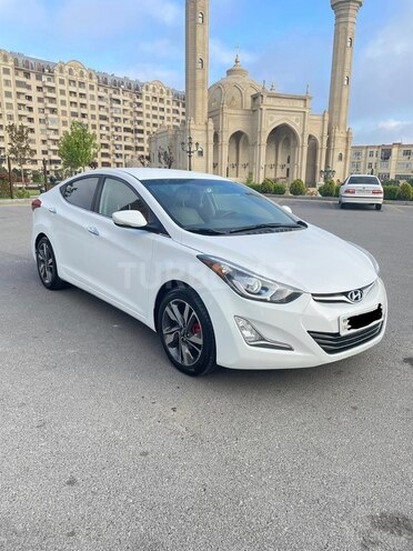 Hyundai Elantra-6
