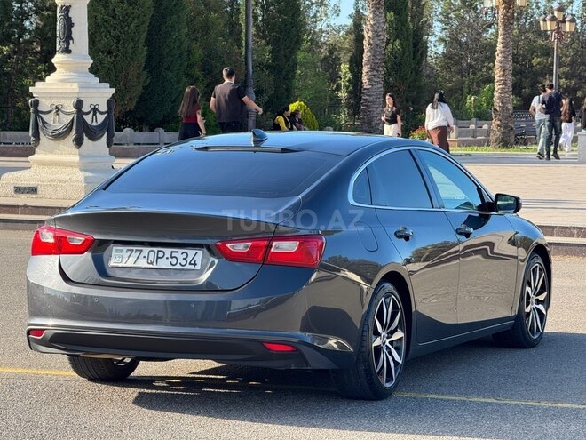 Chevrolet Malibu-8