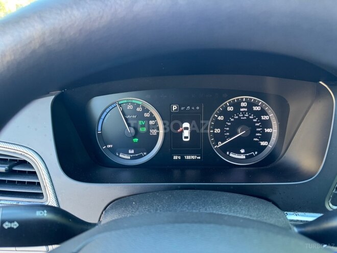 Hyundai Sonata-11