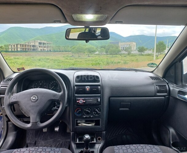 Opel Astra-3