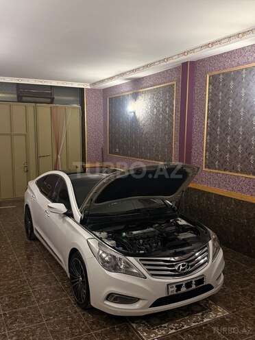 Hyundai Azera-3