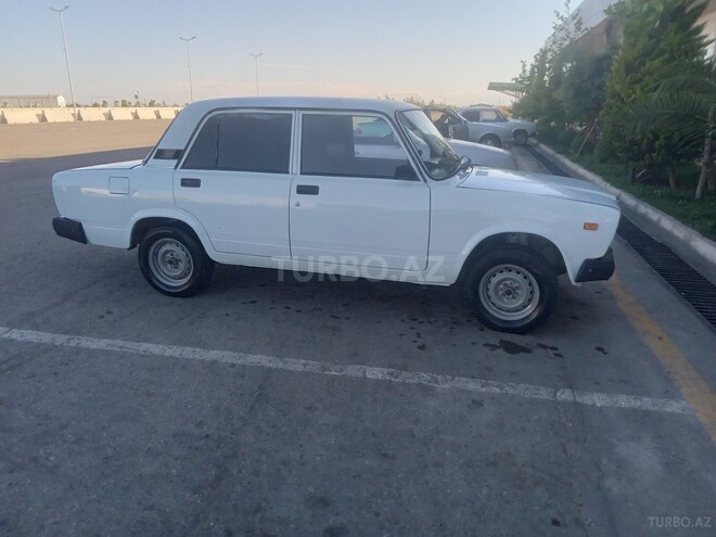 LADA (VAZ) 2107-4