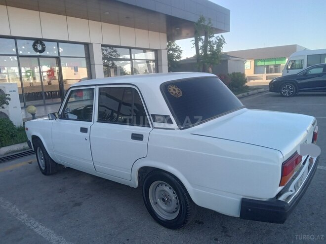 LADA (VAZ) 2107-5