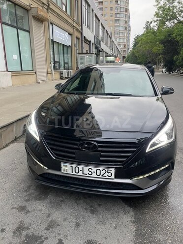 Hyundai Sonata-2