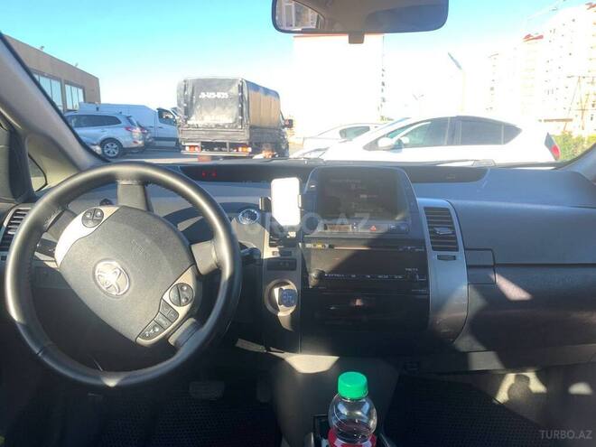 Toyota Prius-9