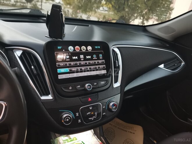 Chevrolet Malibu-9