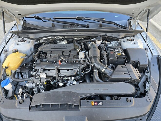 Kia K5-16