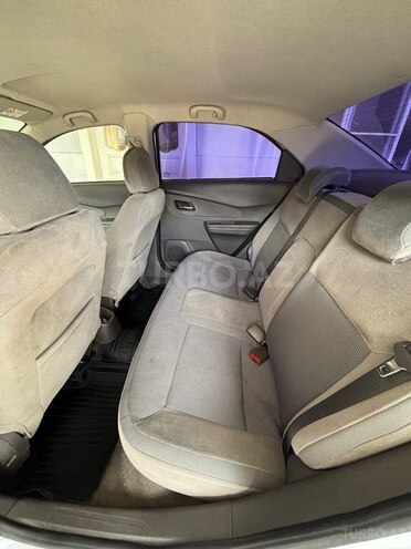 Chevrolet Cobalt-4