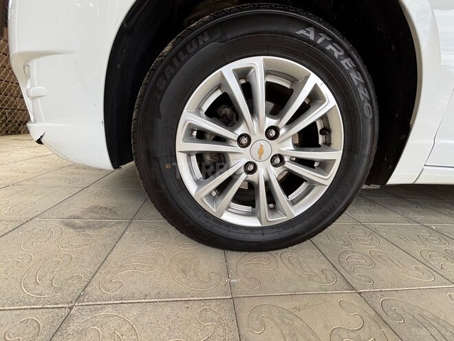 Chevrolet Cobalt-8
