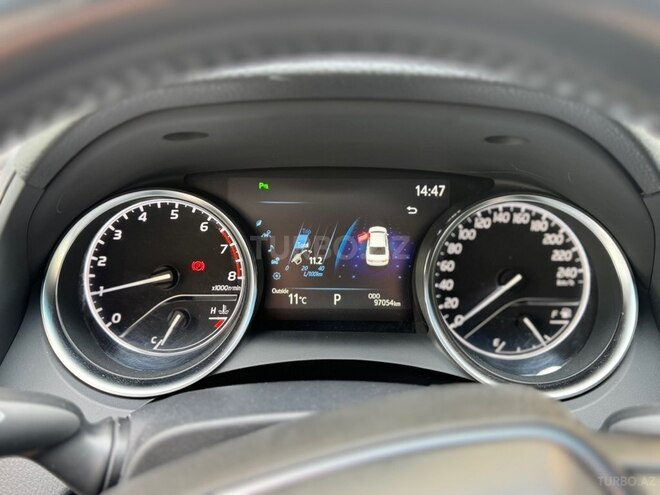 Toyota Camry-7