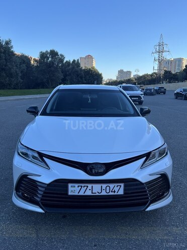 Toyota Camry-1