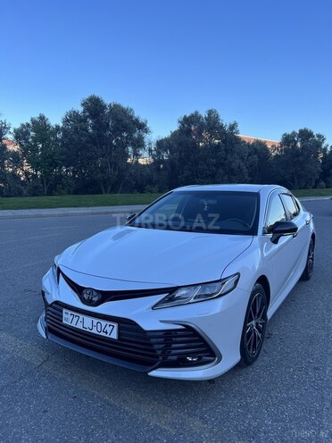 Toyota Camry-3
