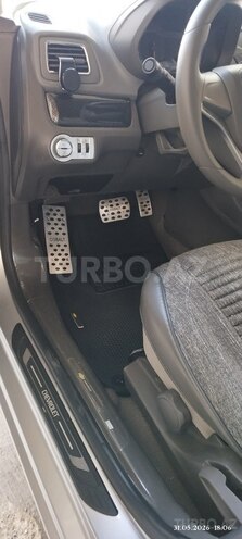 Chevrolet Cobalt-9