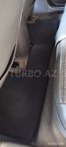 Chevrolet Cobalt-12