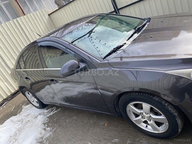 Chevrolet Cruze-4