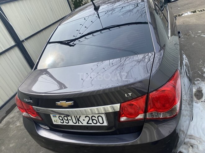 Chevrolet Cruze-2