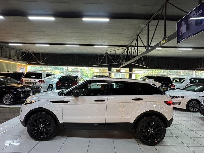 Land Rover RR Evoque-9