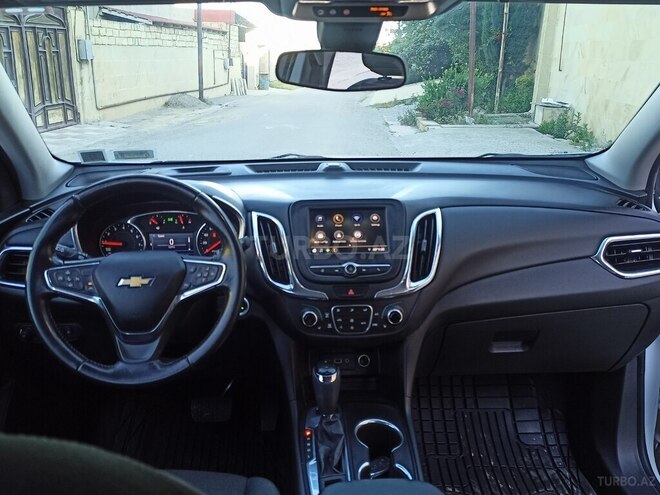 Chevrolet Equinox-7