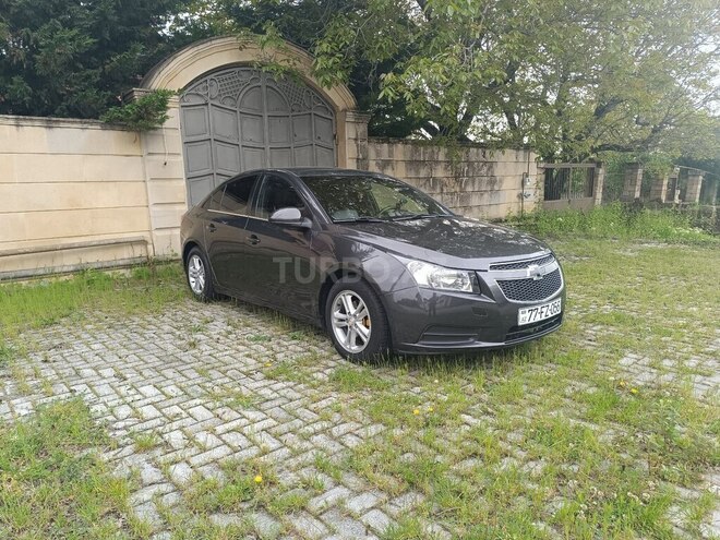 Chevrolet Cruze-2