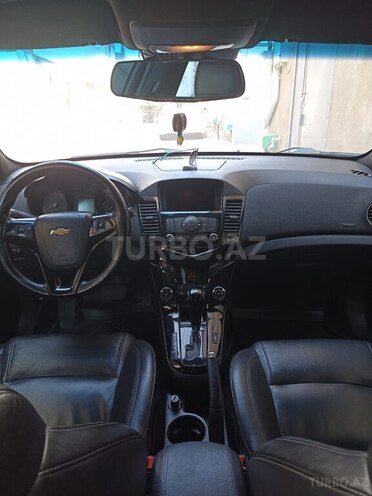 Chevrolet Cruze-10