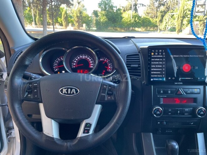 Kia Sorento-10