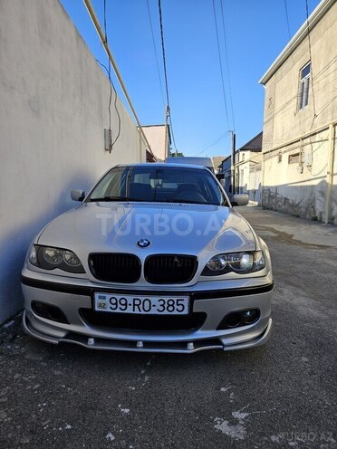 BMW 320-1