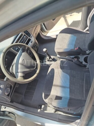 Kia Rio-2