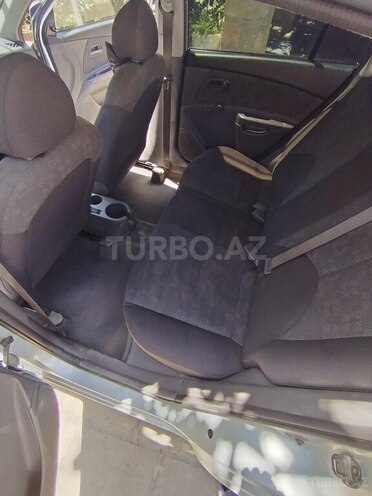 Kia Rio-5