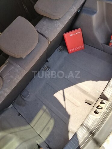Kia Rio-7