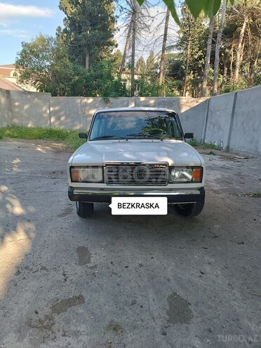 LADA (VAZ) 2107-1