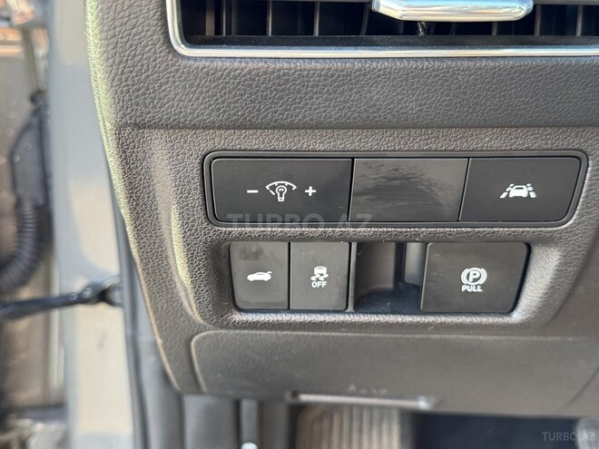 Hyundai Sonata-11