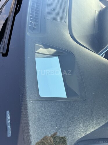 Hyundai Sonata-12