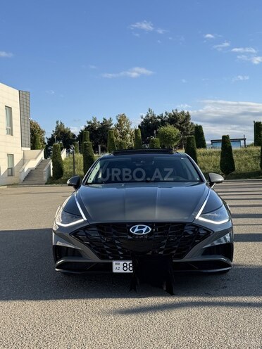 Hyundai Sonata-1