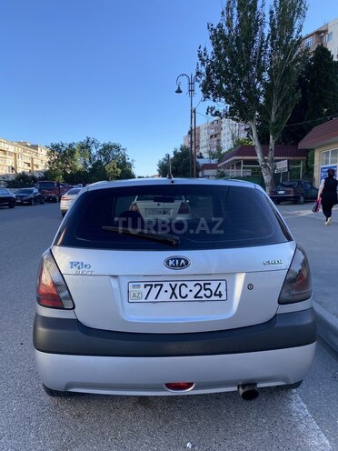 Kia Rio-3