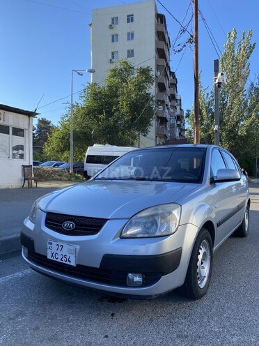 Kia Rio-1